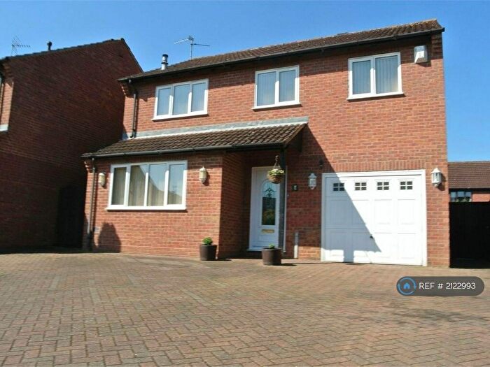 4 Bedroom Detached House To Rent In Livermore Green, Peterborough, PE4