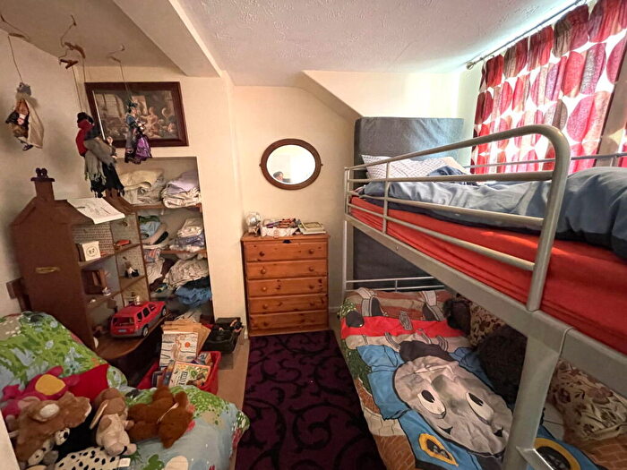 2 Bedroom Semi-Detached House For Sale In Old Lynn Road, Wisbech, PE13