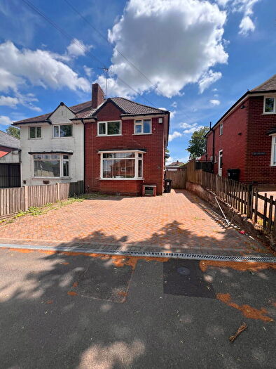 3 Bedroom Semi-Detached House For Sale In Kendal Rise Road, Rednal, Birmingham, B45
