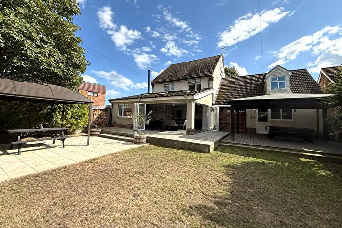 4 Bedroom Detached House For Sale In Stradbroke Road, NR33
