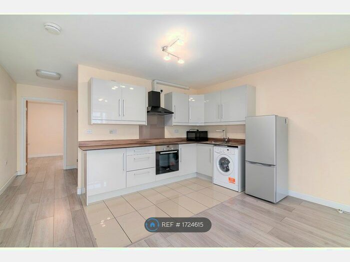 1 Bedroom Flat To Rent In Lordship Lane, London, N17