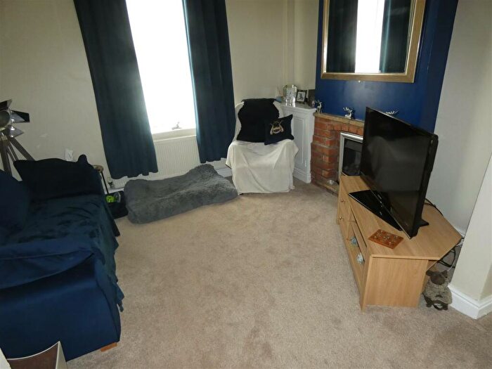 2 Bedroom End Of Terrace House For Sale In Kirkham Road, Freckleton, Preston, PR4