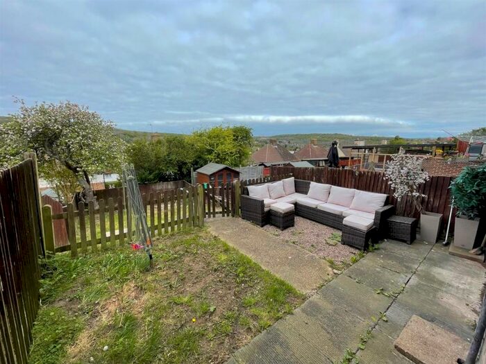 2 Bedroom House To Rent In Goodwood Way, Brighton, BN2