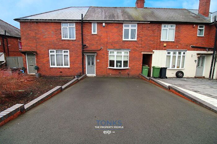 3 Bedroom Terraced House For Sale In Two Gates Lane, Halesowen, B63