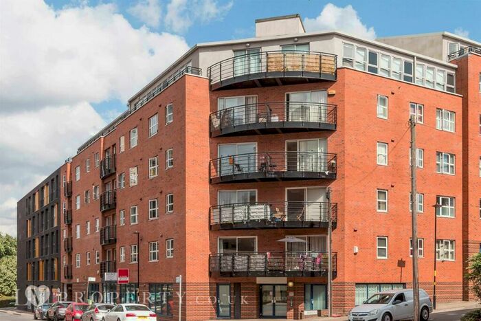 2 Bedroom Apartment To Rent In The Qube, Clement Street, Birmingham City Centre, B1