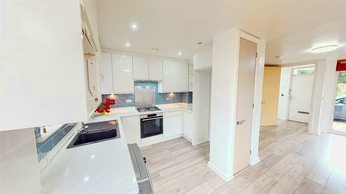 4 Bedroom Semi-Detached House To Rent In Holly Street, Beswick, Manchester, M11