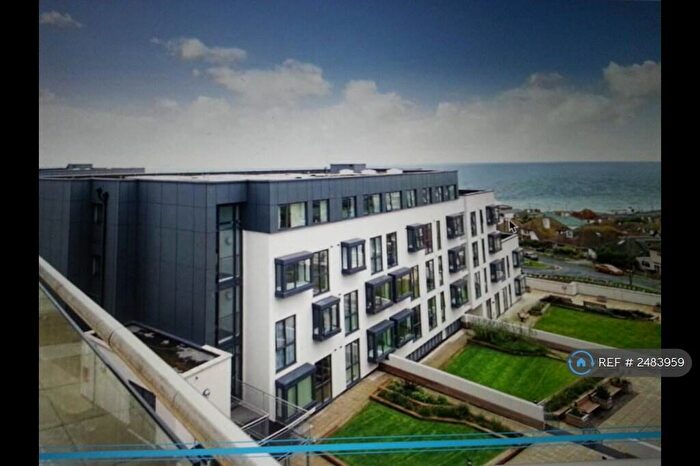 2 Bedroom Flat To Rent In Caspian Heights, Saltdean, Brighton, BN2