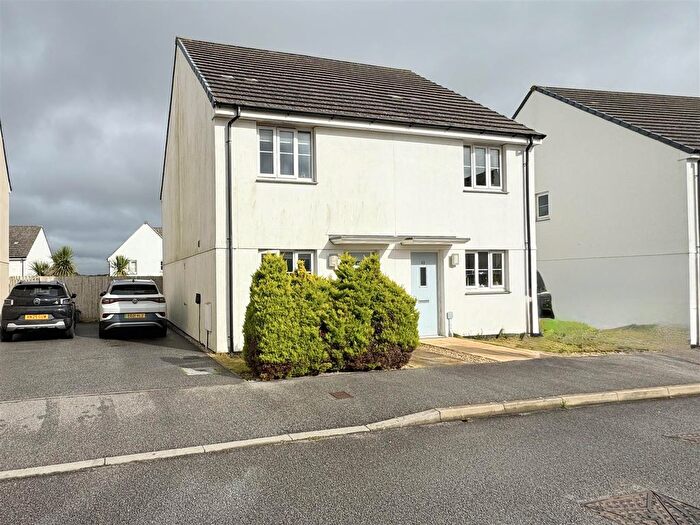 2 Bedroom Semi-detached House For Sale In Figgy Road, Quintrell Downs, Newquay, TR8
