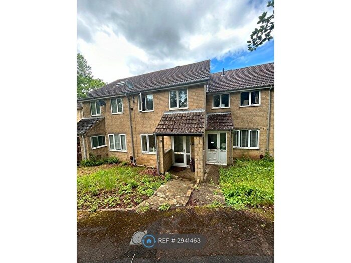 3 Bedroom Terraced House To Rent In Badgers Way, Stroud, GL6