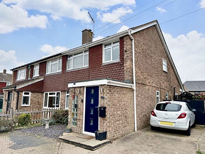 3 Bedroom Semi-Detached House For Sale In Elm Tree Drive, Bassingbourn, Royston, SG8