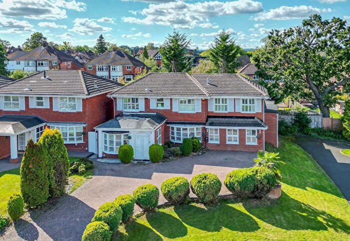 5 Bedroom Detached House For Sale In St. Nicolas Gardens, Birmingham, B38