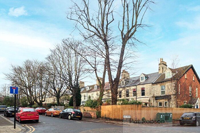 3 Bedroom Maisonette To Rent In Holly Avenue - Top Floor, Jesmond, Newcastle-Upon-Tyne, NE2