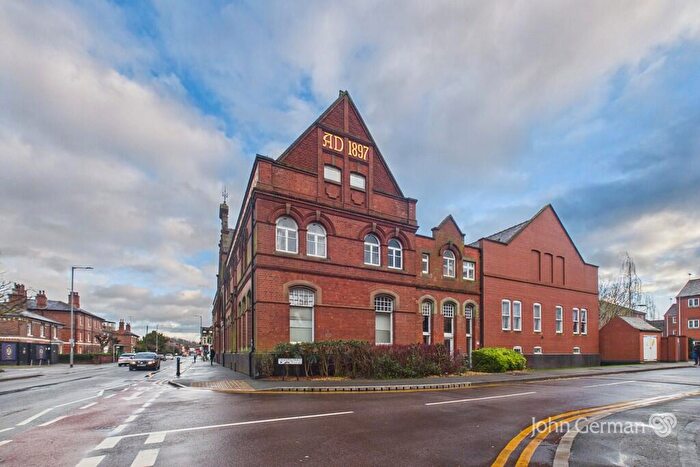 2 Bedroom Apartment For Sale In St. James Court, Burton-on-Trent, DE14