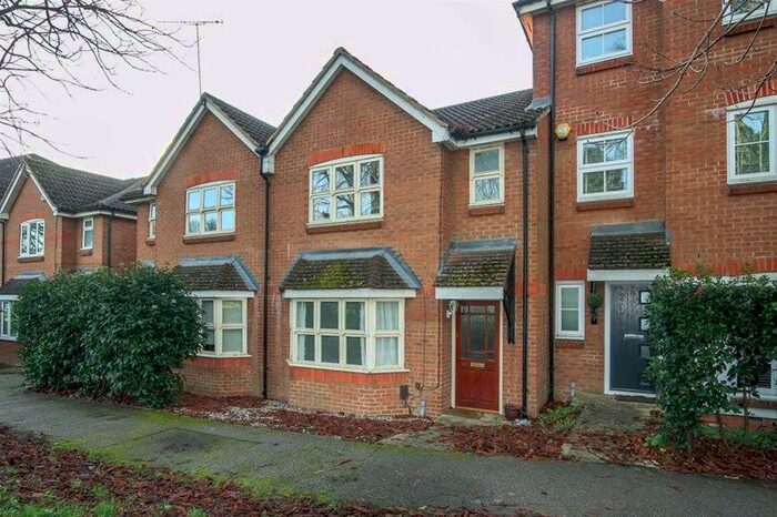 3 Bedroom House To Rent In Belswains Lane, Hemel Hempstead, HP3