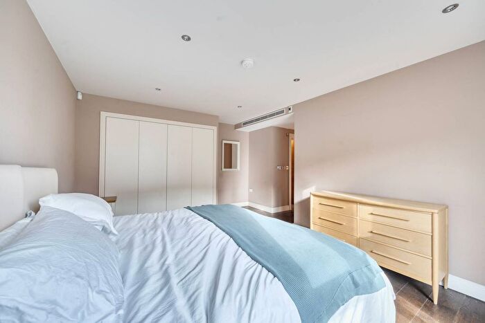3 Bedroom Flat For Sale In Imperial Wharf, Imperial Wharf, London, SW6