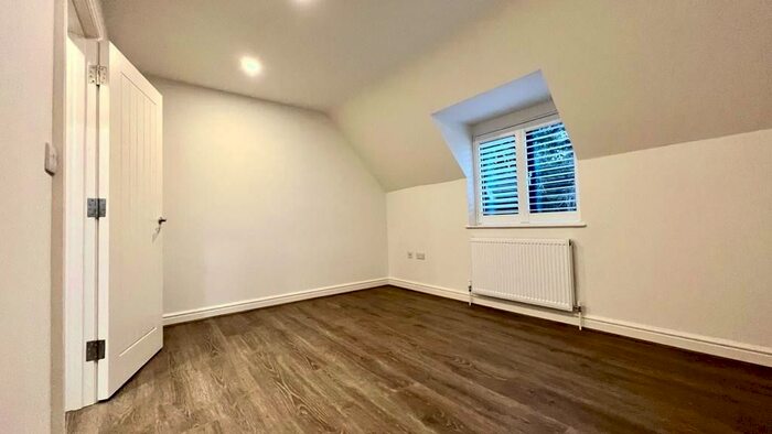 2 Bedroom End Of Terrace House To Rent In Warley Street, Great Warley, Brentwood, Essex, CM13