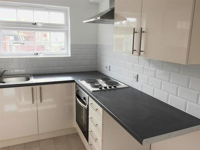 1 Bedroom Flat To Rent In Portland Place, Hastings, TN34