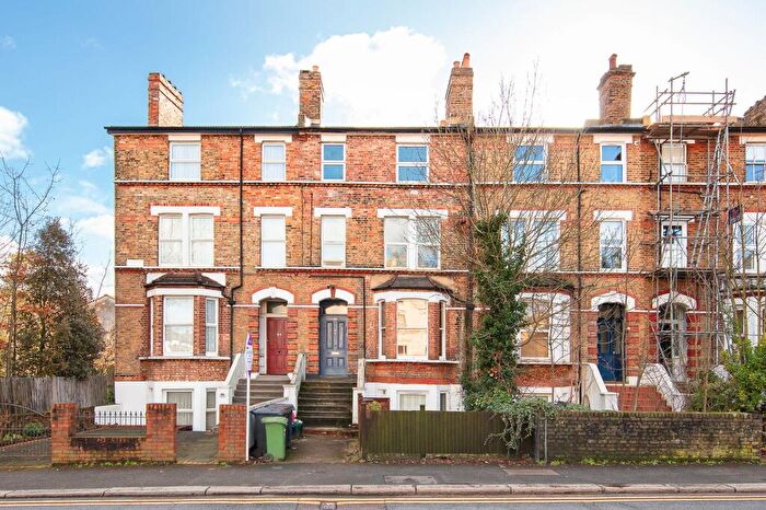 1 Bedroom Flat For Sale In Penge Road, London, SE20