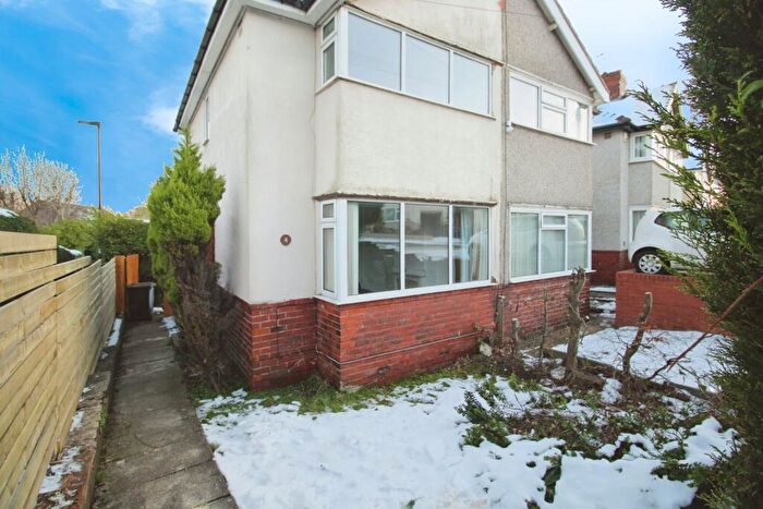 2 Bedroom Semi-Detached House For Sale In Foxwood Grove, Sheffield, South Yorkshire, S12