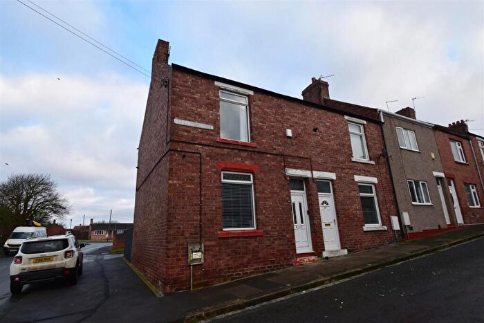 2 Bedroom End Of Terrace House For Sale In Albert Street, Chilton, Ferryhill, DL17