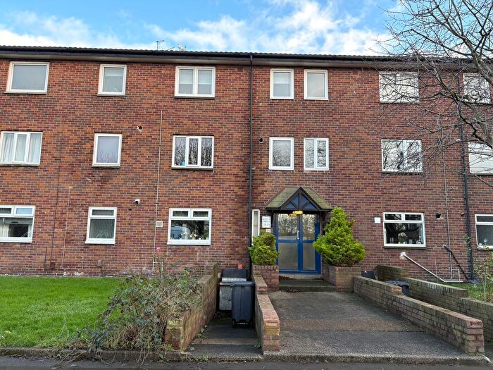 3 Bedroom Flat To Rent In River Drive, South Shields, NE33