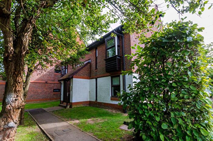 1 Bedroom Flat To Rent In Veryan, Goldsworth Park, Woking, GU21