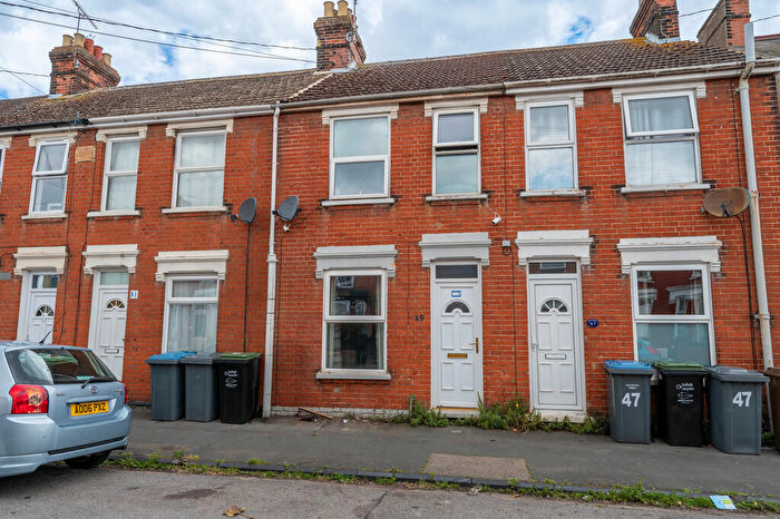 2 Bedroom Terraced House For Sale In King Street, Felixstowe, IP11