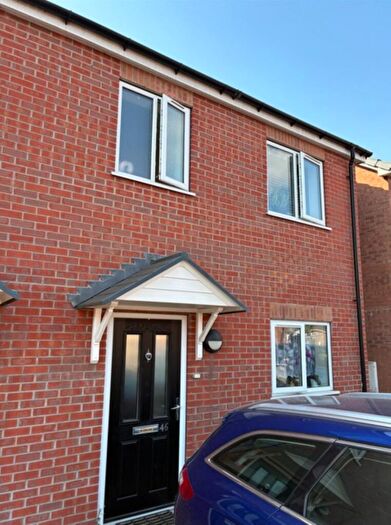 3 Bedroom House To Rent In Poplar Tree Avenue, Scunthorpe, DN16