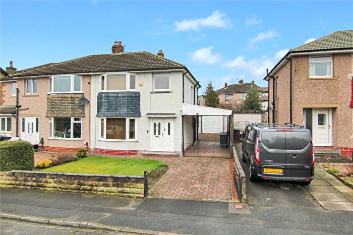 3 Bedroom Semi-Detached House For Sale In Longbottom Avenue, Silsden, BD20