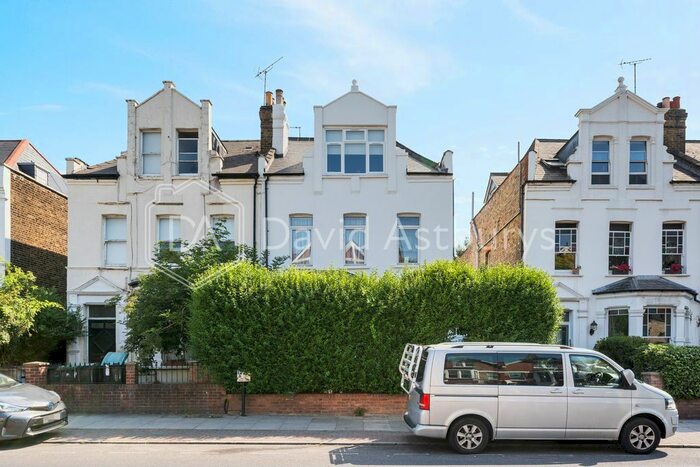 Studio To Rent In Ferme Park Road, Crouch End, London, N8