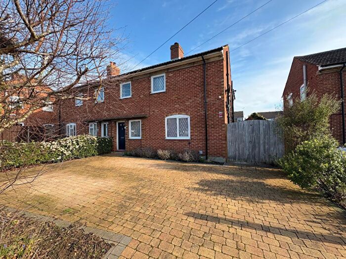 4 Bedroom Semi Detached House For Sale In Readshill, Clophill, MK45