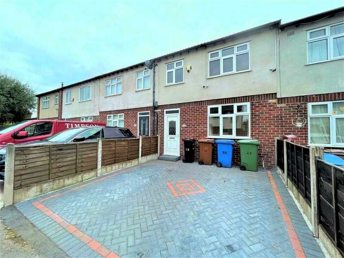 Houses for sale & to rent in SK6 2PS, Marina Road, Bredbury And Woodley