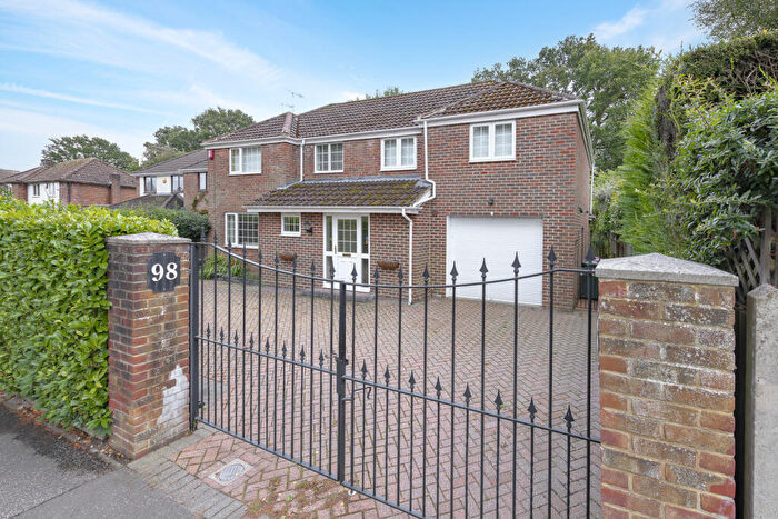 4 Bedroom Detached House For Sale In Gales Drive, Three Bridges, Crawley, RH10