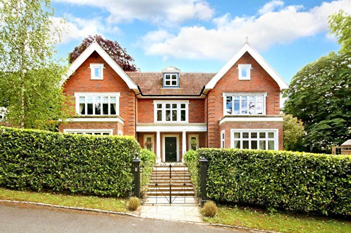 6 Bedroom Detached House For Sale In Four Winds, Bourne End, SL8