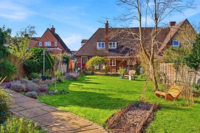 3 Bedroom Terraced House For Sale In Conquerors Hill, Wheathampstead, St. Albans, Hertfordshire, AL4