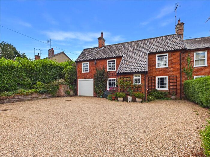 4 Bedroom Semi-Detached House For Sale In Hollow Lane, Chelmondiston, Ipswich, Suffolk, IP9