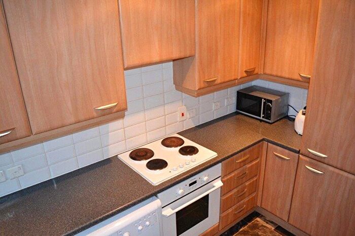 1 Bedroom Flat To Rent In Stockport Road, Grove Village, Manchester, Greater Manchester, M13