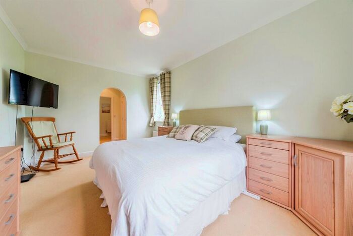 5 Bedroom Detached House For Sale In Riverview, Long Bennington, Newark, NG23