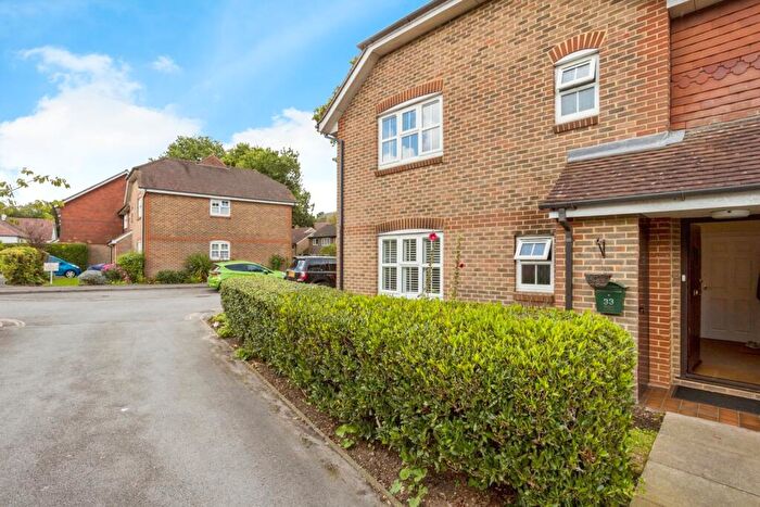 2 Bedroom Flat For Sale In Rose Hill, Billingshurst, West Sussex, RH14