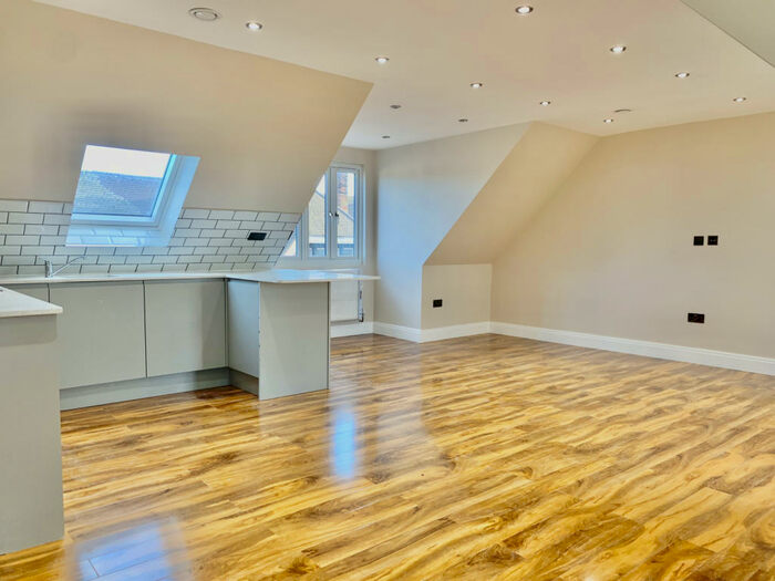 1 Bedroom Flat To Rent In Indus Court, Epsom Road, London, CR0