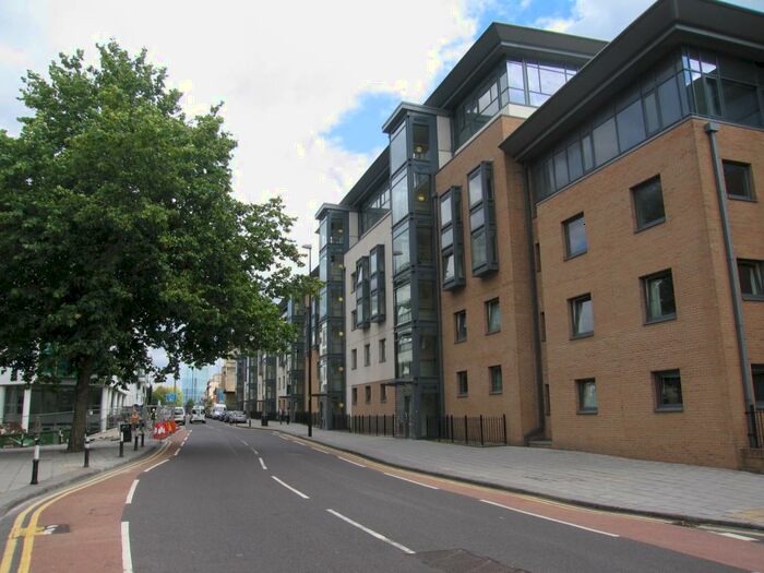 1 Bedroom Flat To Rent In Deanery Road, Bristol, BS1