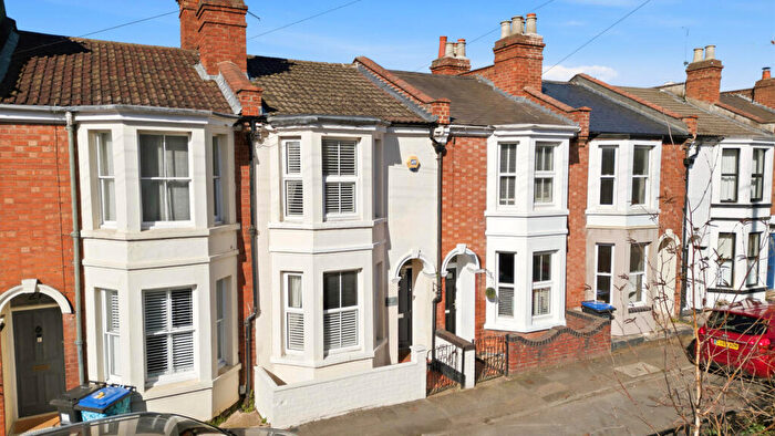 2 Bedroom Terraced House For Sale In Gordon Street, Leamington Spa, CV31