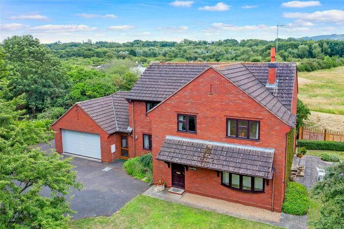 5 Bedroom Detached House For Sale In Defford Road, Pershore, WR10