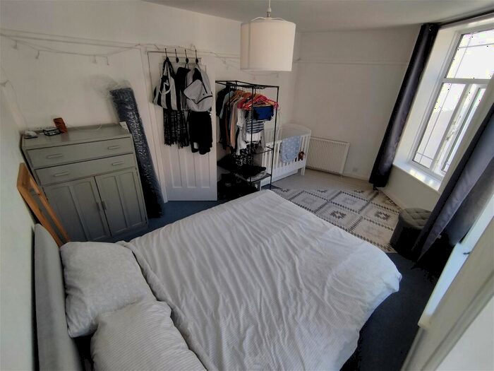 1 Bedroom Flat To Rent In South Street, Dorchester, Dorset, DT1