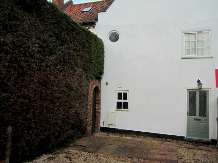 1 Bedroom Semi-Detached House To Rent In St. Lawrence Street, Horncastle, LN9
