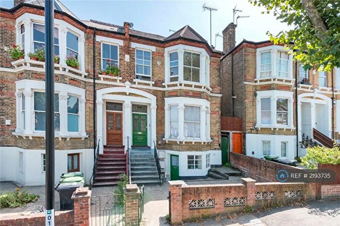 3 Bedroom Maisonette To Rent In Jerningham Road, London, SE14