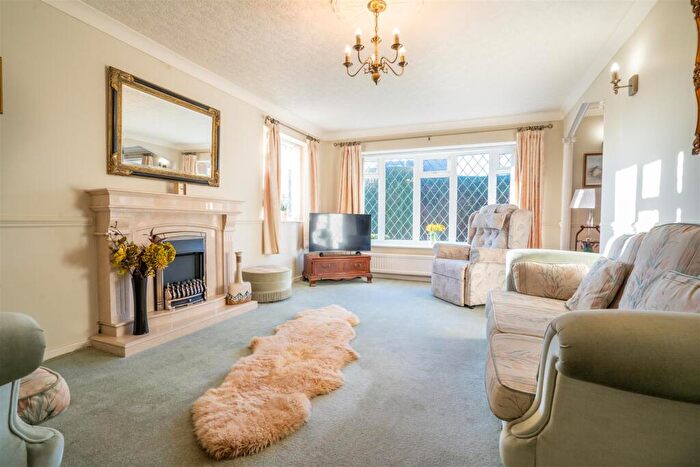 2 Bedroom Detached Bungalow For Sale In Elm Court, Kirkburton, Huddersfield, HD8
