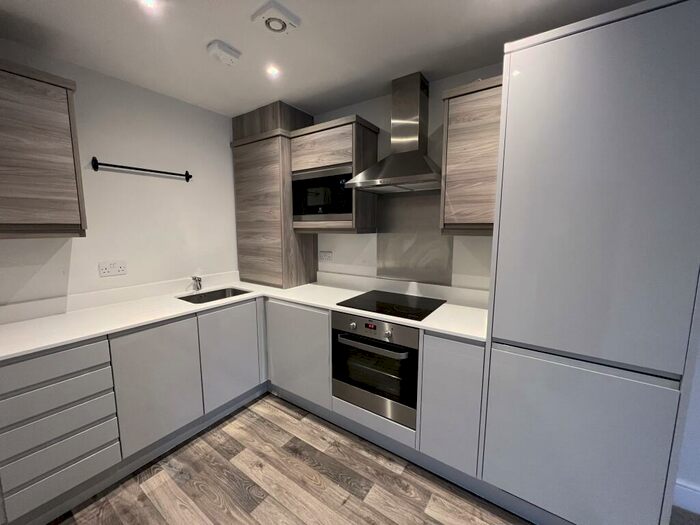 1 Bedroom Apartment To Rent In Soothouse Spring, St Albans, AL3