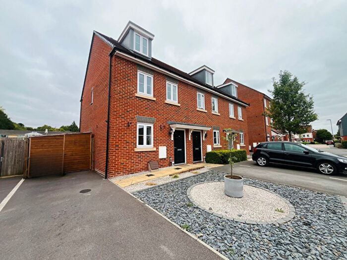 3 Bedroom Semi-Detached House To Rent In Errington Road, Andover, SP11