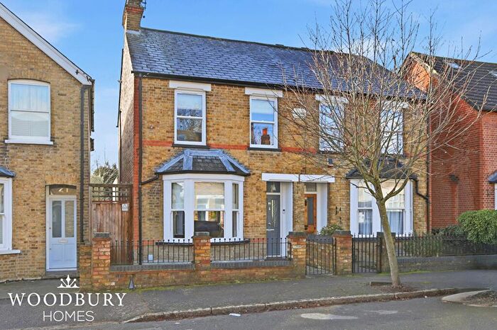 2 Bedroom Semi Detached House For Sale In Meadow Road, Loughton, IG10